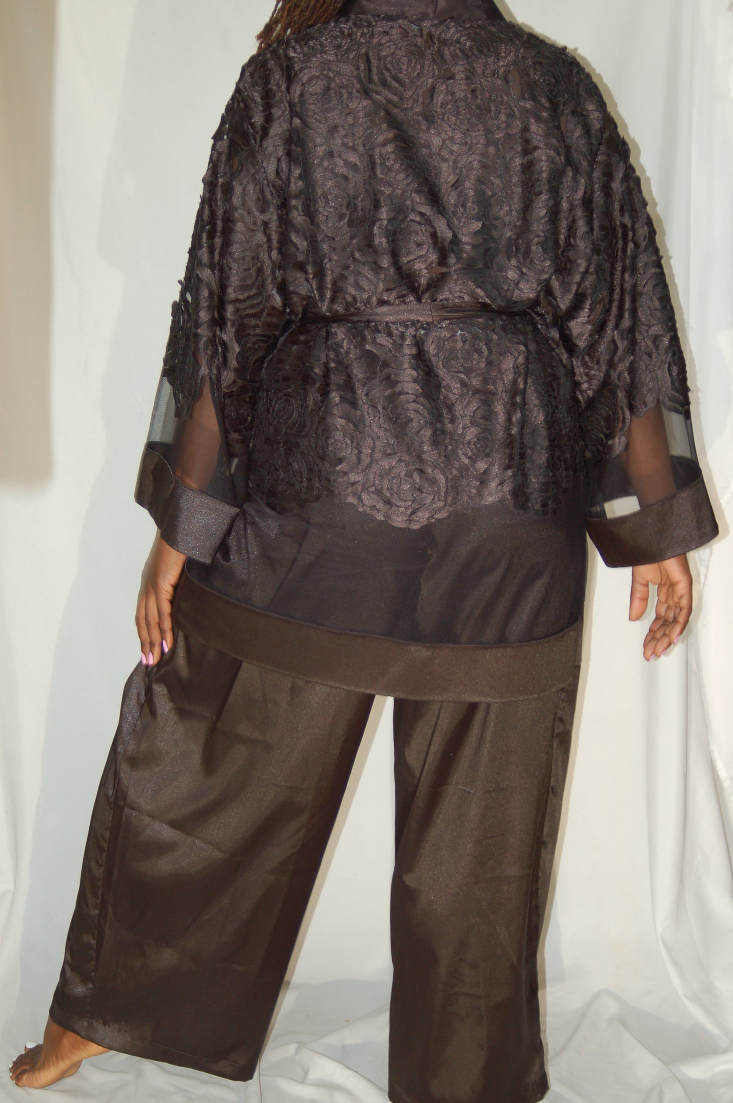 The Kamaria Robe Set